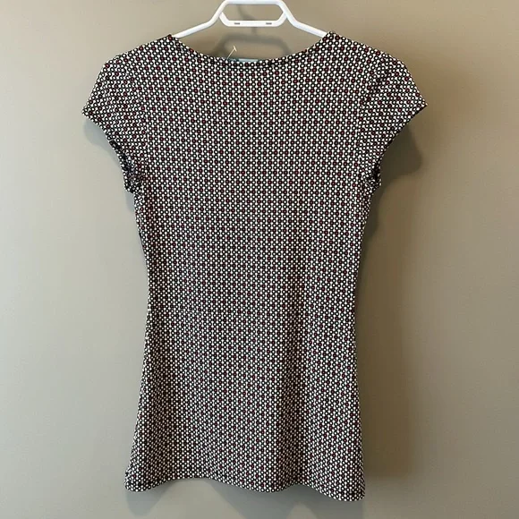 KISMET Ladies Size Small Short Sleeve Blouse Top V Neck Polkadot Pattern Design - Picture 5 of 7